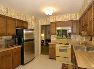 11731 Quay Rd, Oakton, VA 22124