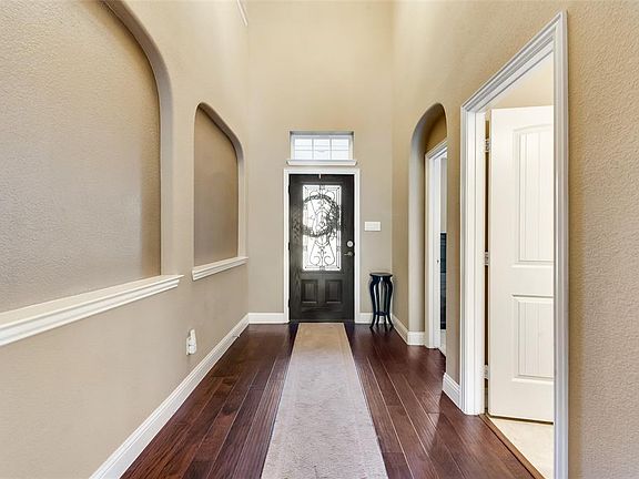2nd image of 2416 Fountain Gate Dr