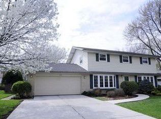 656 N Benton St, Palatine, IL 60067