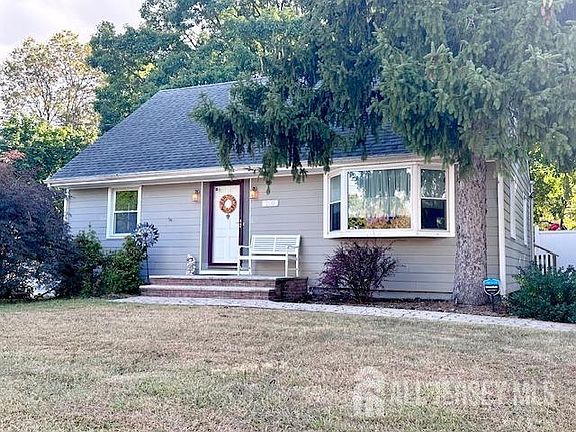 2nd image of 150 Dayton Ave