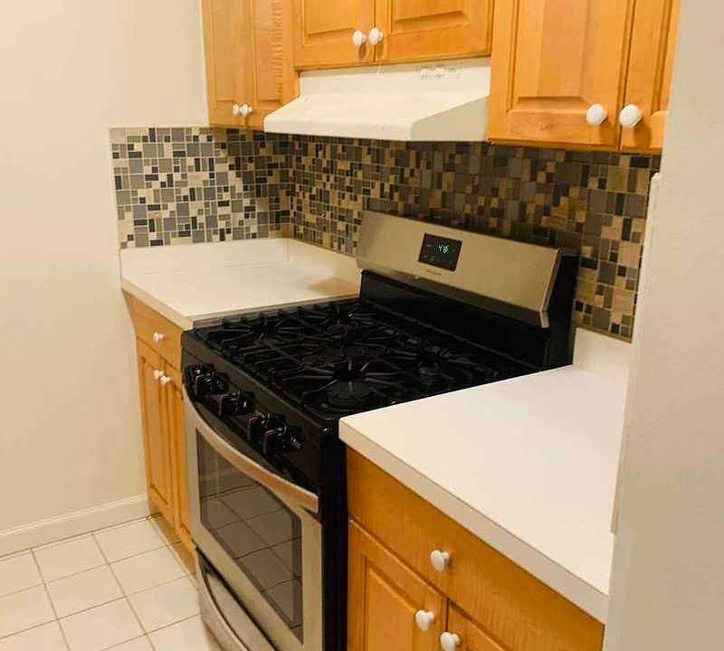 1st image of 3121 35th St APT 1
