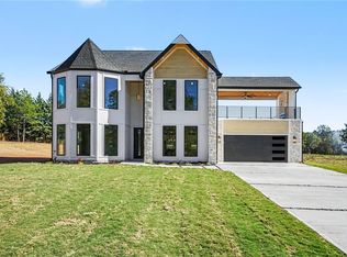 221 Moore Rd, Liberty, SC 29657