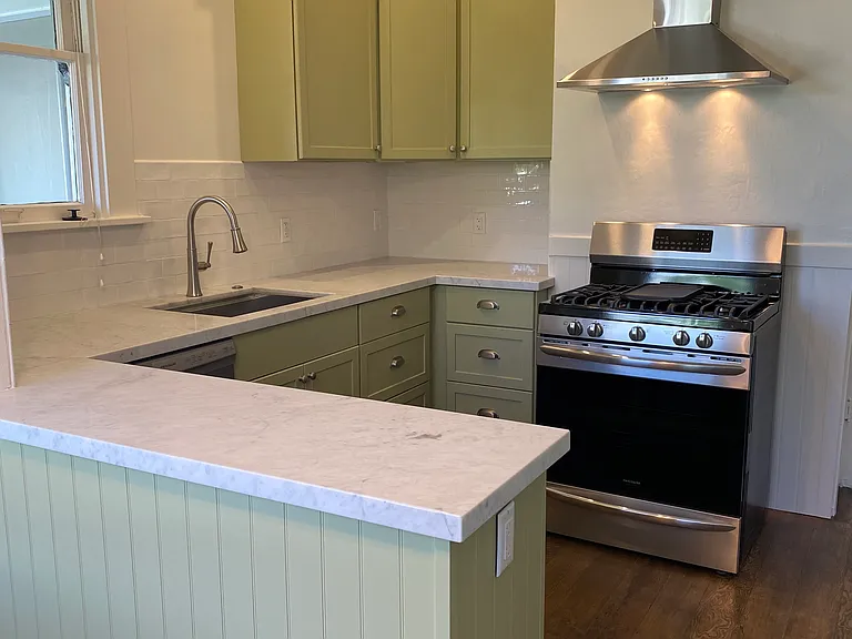 578 Broadway — Photo 19