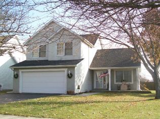 1517 Misty Oaks Dr, Findlay, OH 45840