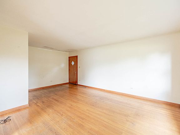 4th image of 5850 Springside Ave