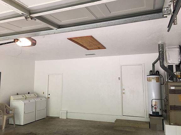 5th image of 3600 NW 108th Blvd