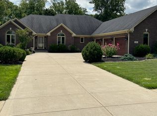 1517 Cherry Tree Rd, Avon, IN 46123