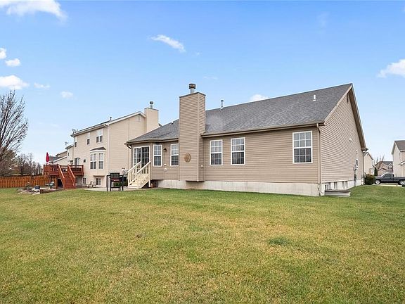 5th image of 6921 Arbor Cove Dr