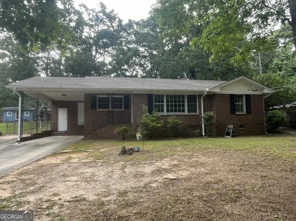 1314 Greenview Dr, Griffin, GA 30224