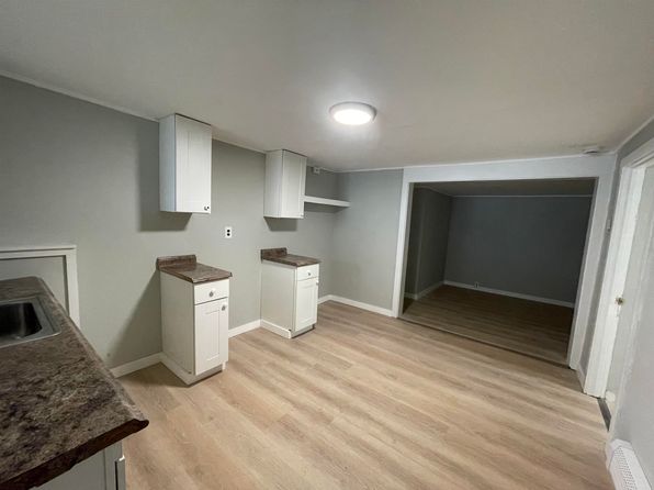 52 Chestnut Ave #2