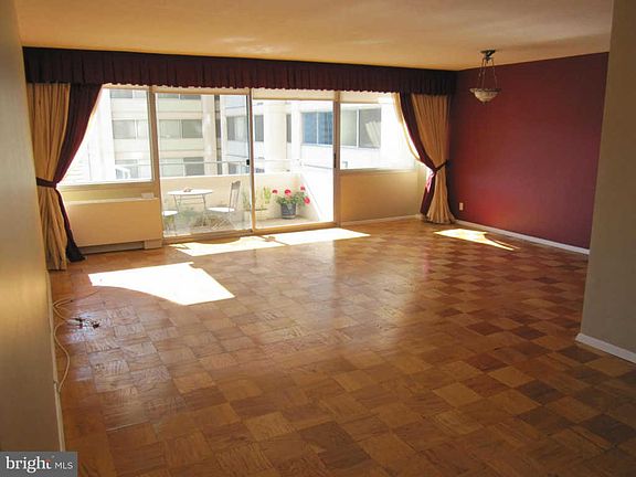 2nd image of 5500 Friendship Blvd APT N1511