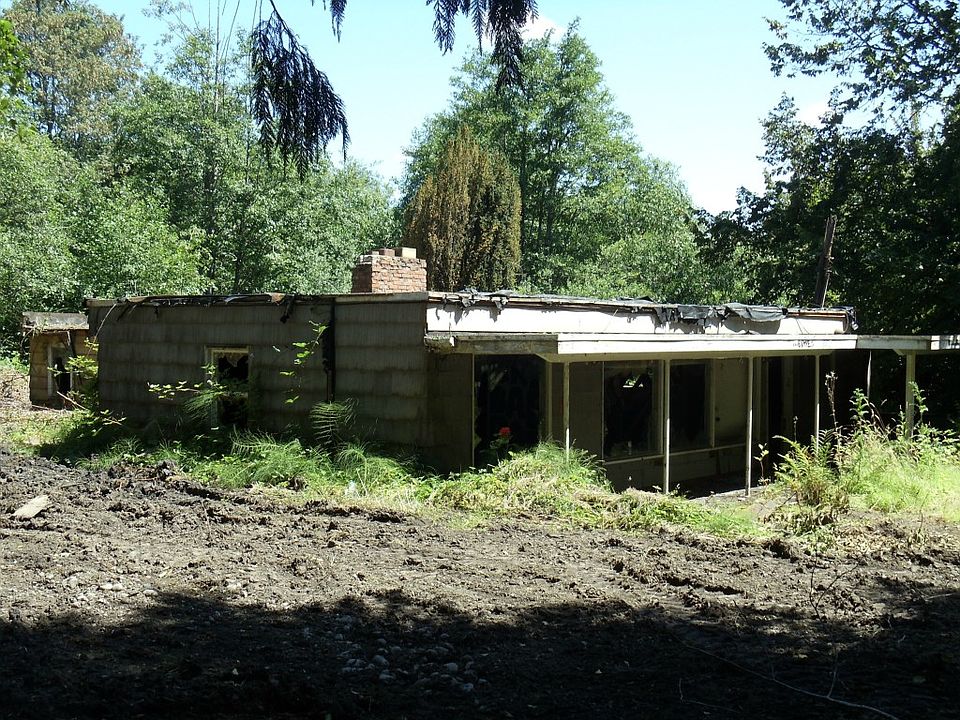 1st image of 20756 Viking Way NW