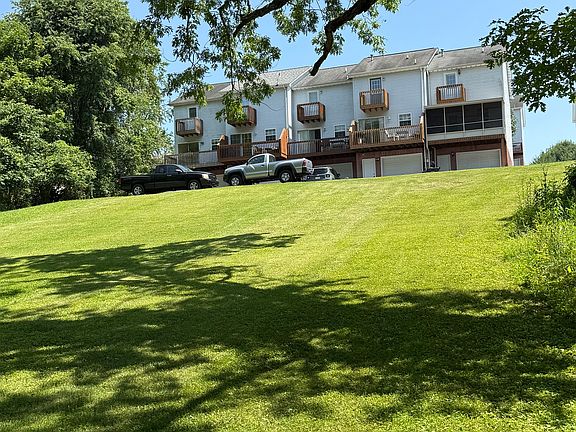 5th image of 219 Hunter Hills Cir APT 20