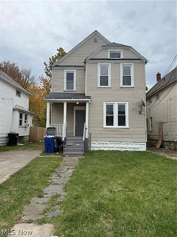 2113 W 104th St photo 1