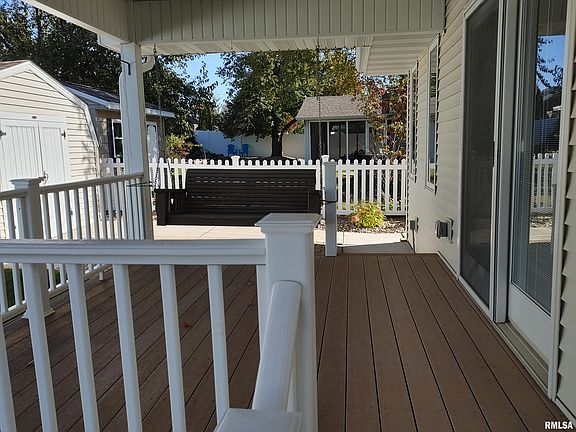 3rd image of 1106 Westminster Dr