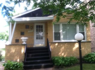 9707 S Prairie Ave, Chicago, IL 60628