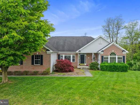 30 Savannah Dr, Strasburg, VA 22657