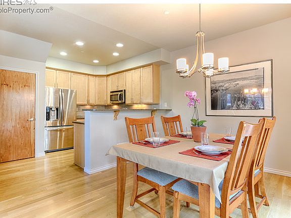 Dining/Kitchen