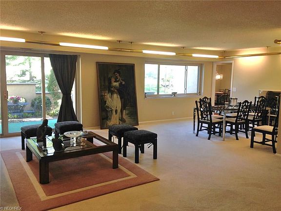 3rd image of 1006 Bunker Dr APT 101