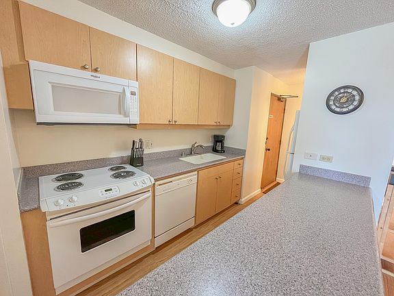 4th image of 1778 Ala Moana Blvd APT 1817