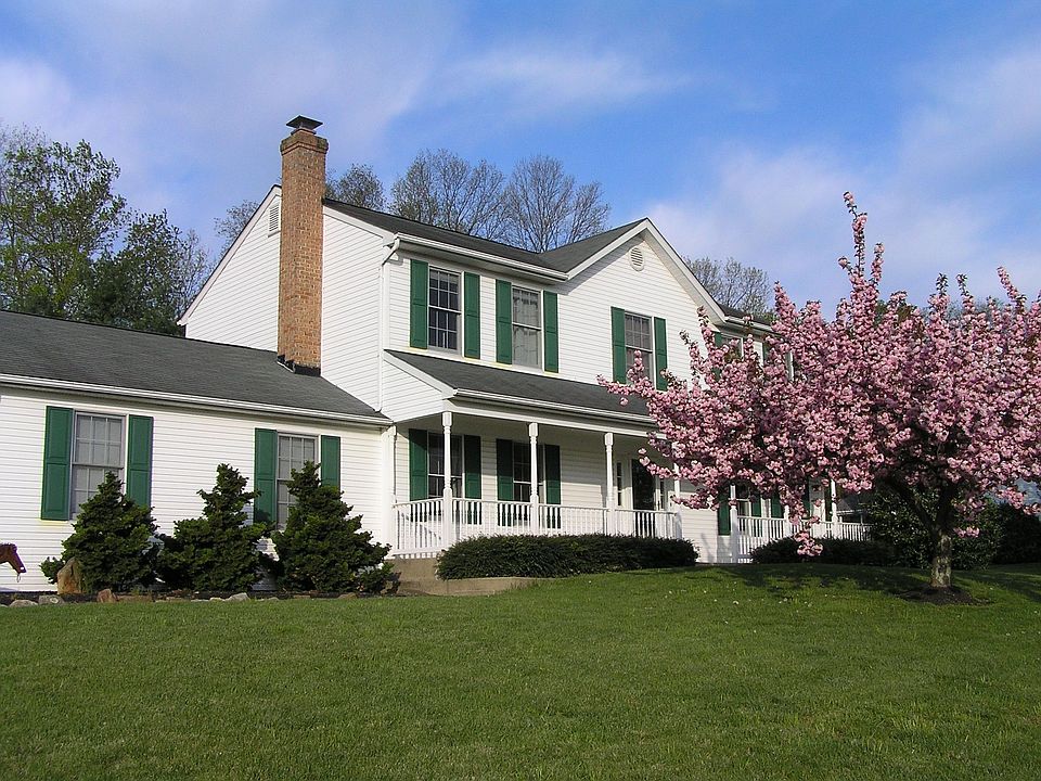 1st image of 1910 Canter Ln
