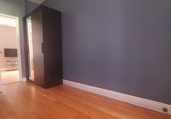 4th image of 509 E 77th St APT 4L