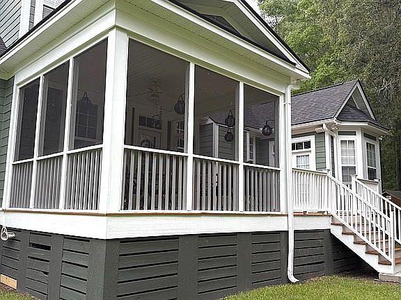 screened porch