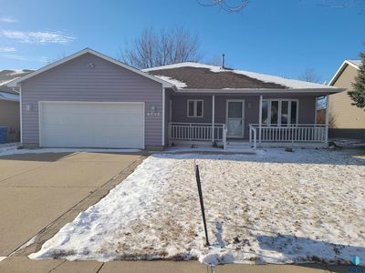 2713 S Chapelwood Ave, Sioux Falls, SD, 57110