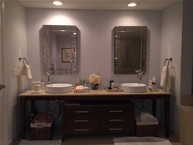 1st image of 465 Brickell Ave APT 818
