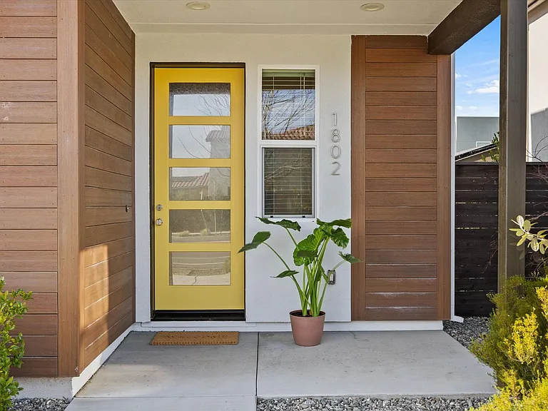 1802 Notre Dame Blvd — Photo 5