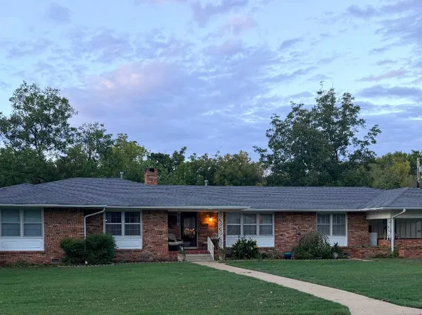 909 Brookside Dr, Miami, OK 74354