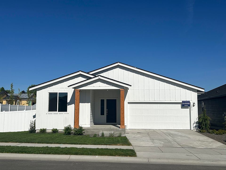 1st image of 3017 S Monterey Ln