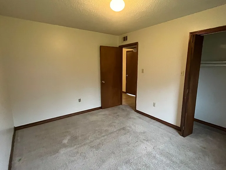 404 Hunter Ridge Ln — Photo 7
