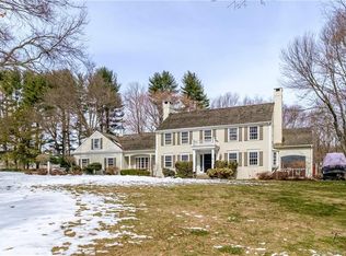 240 Fair Oak Dr, Fairfield, CT 06824
