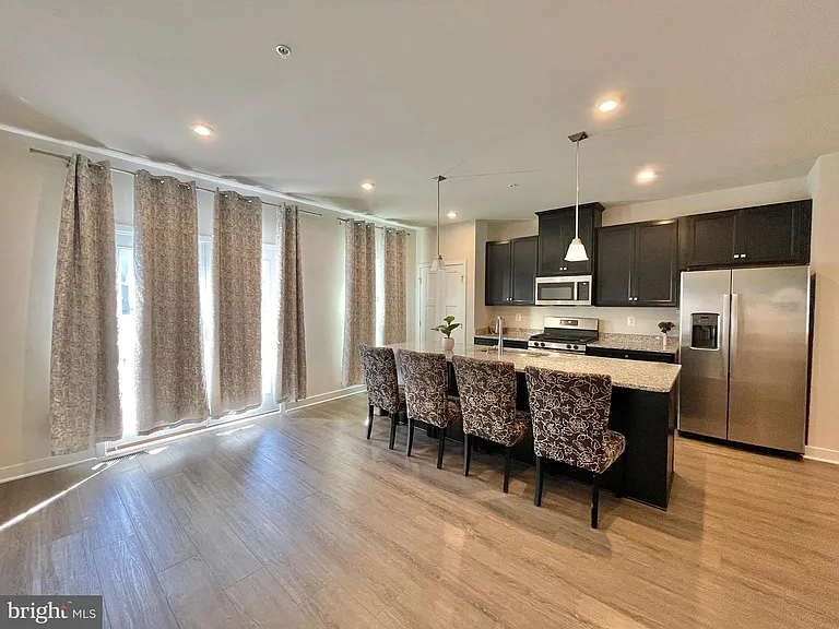 1518 Wilmer Park Ln — Photo 22