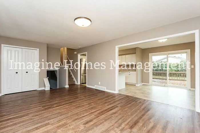 5634 Young Rd — Photo 6
