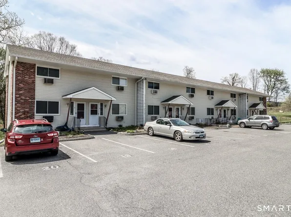 21 Harry Brook Village #21, New Milford, CT 06776