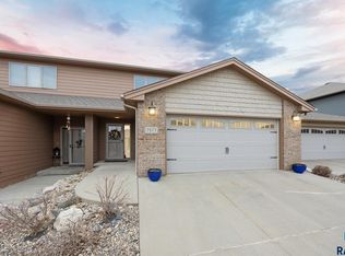 7577 S Grand Arbor Pl, Sioux Falls, SD 57108