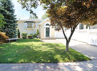 94 Canton Ave, Staten Island, NY 10312