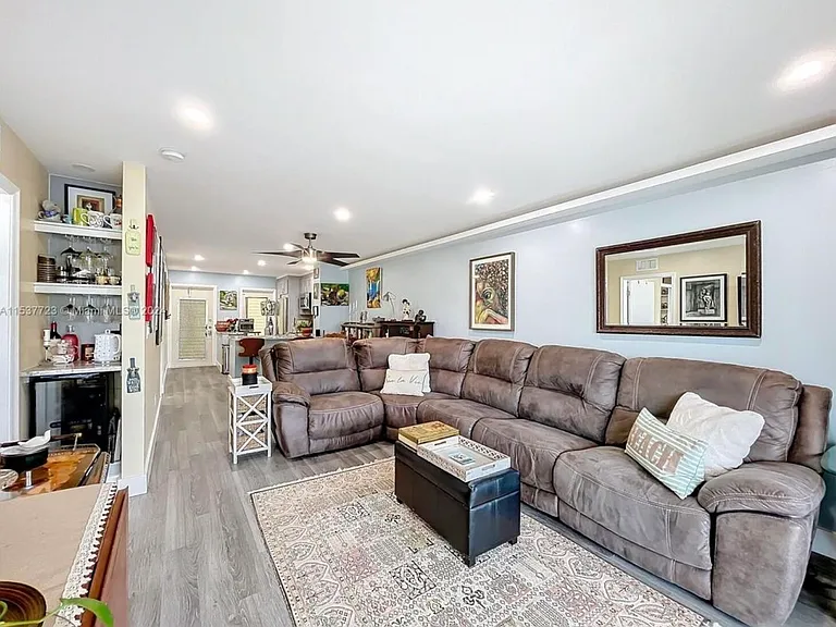 460 Paradise Isle Blvd #205 — Photo 20