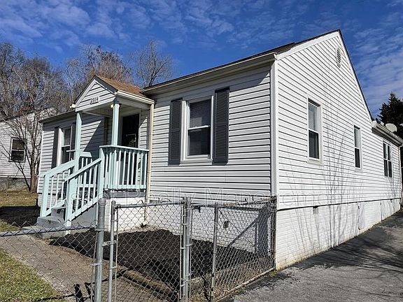 3rd image of 2314 Boxwood Ln