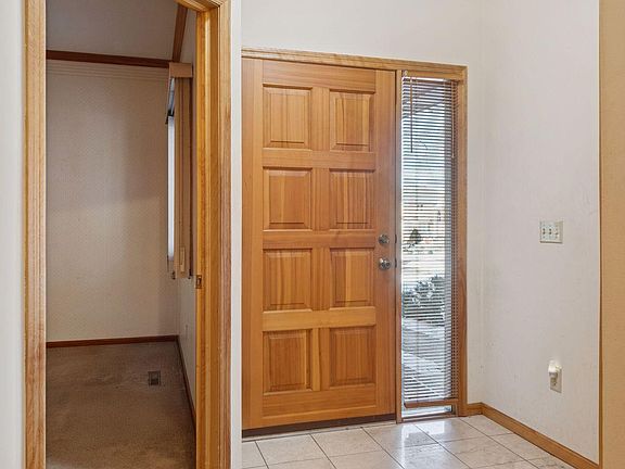 5th image of 7701 Pondwood Dr