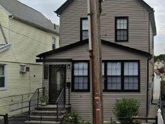 2nd image of 209-51 111th Rd #Hse