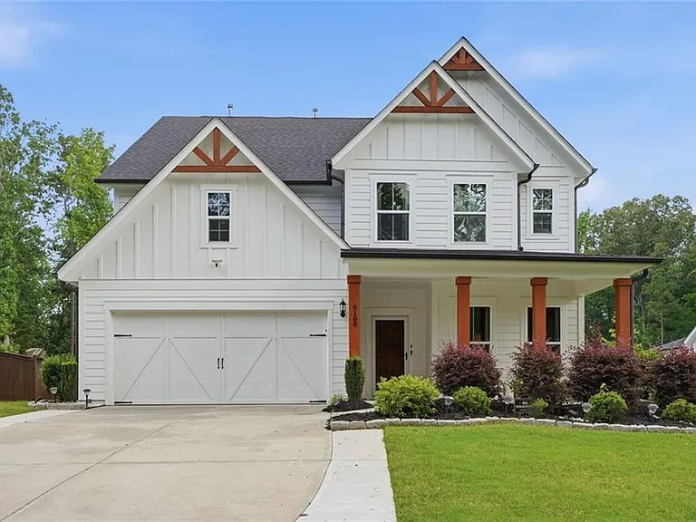 6168 Collins Rd — Photo 1