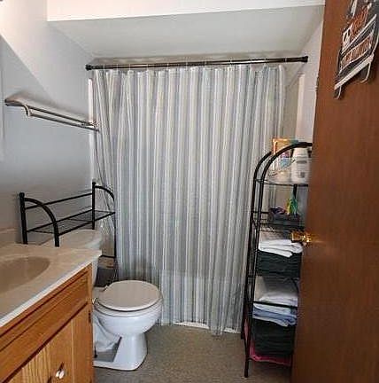 4th image of 116-A E Lloyd St #118