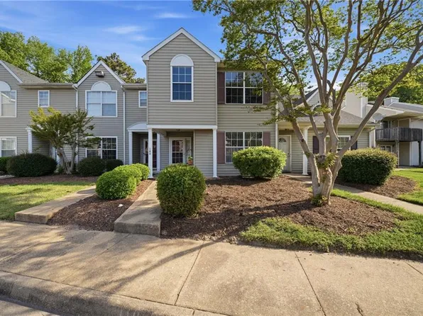18 Inlandview Dr #B, Hampton, VA 23669