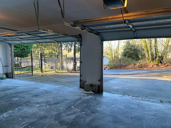 4th image of 10602 47th Ave S