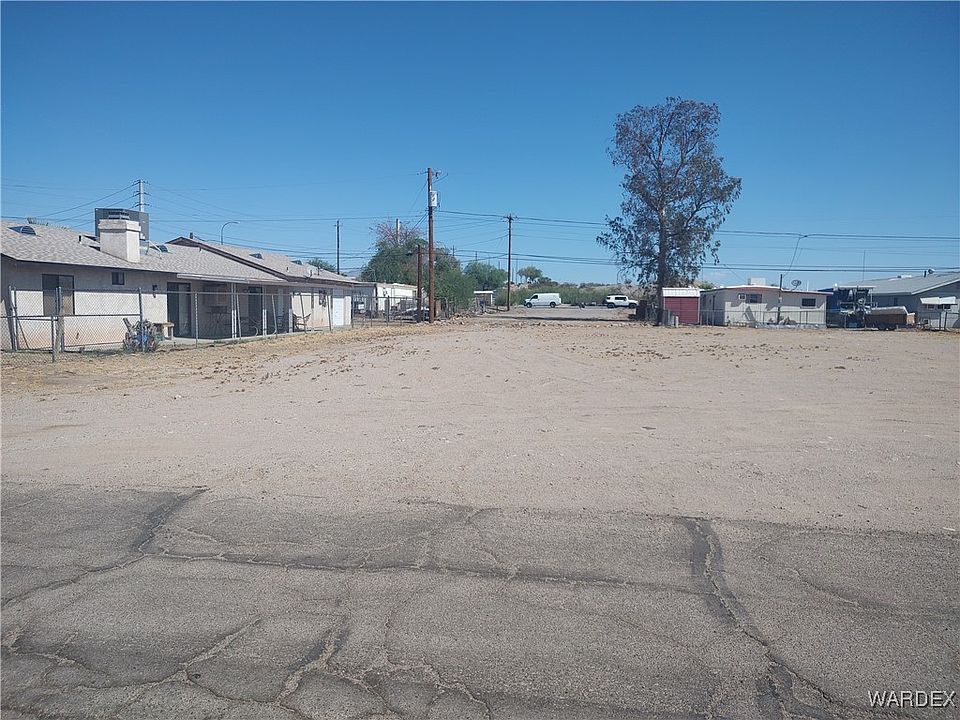 2nd image of 1011 Rosebud Drive