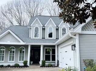 185 Shelli Ln, Roswell, GA 30075