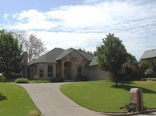 1848 Spinnaker Ln, Azle, TX 76020